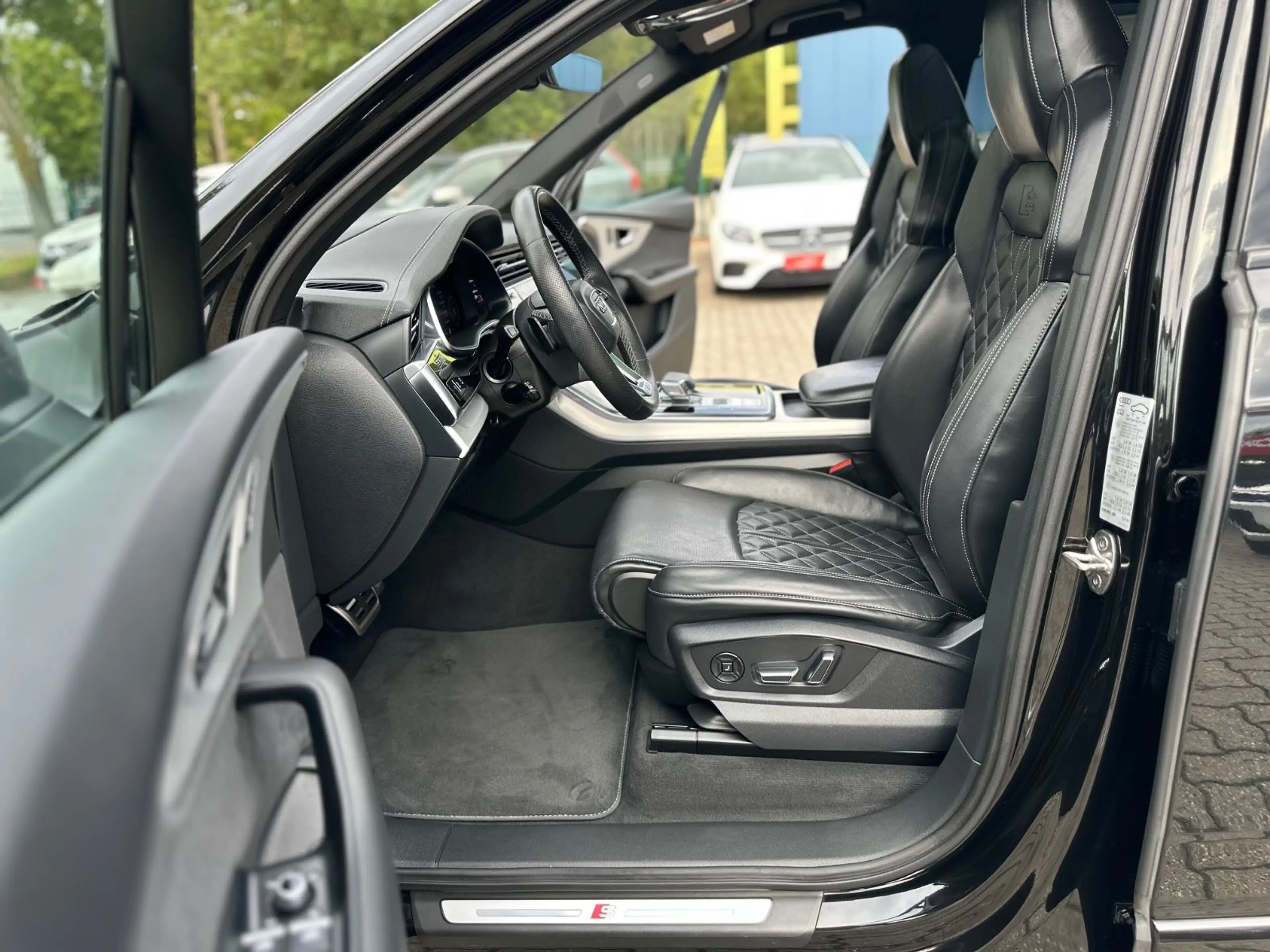 Audi Q7 50 TDI S-line HUD Pano Luft 360°AHK 22"Matrix — photo 12