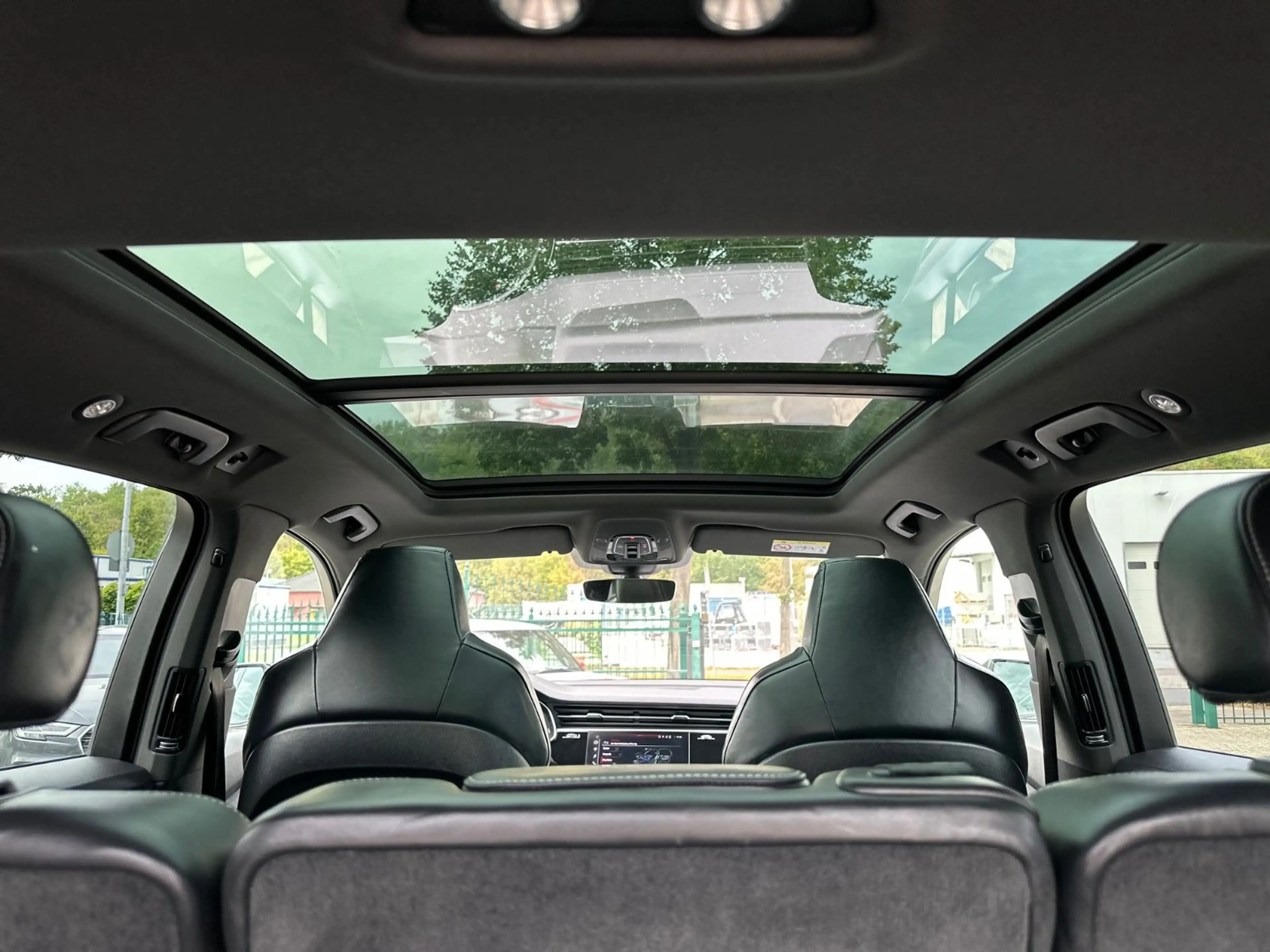 Audi Q7 50 TDI S-line HUD Pano Luft 360°AHK 22"Matrix — photo 17