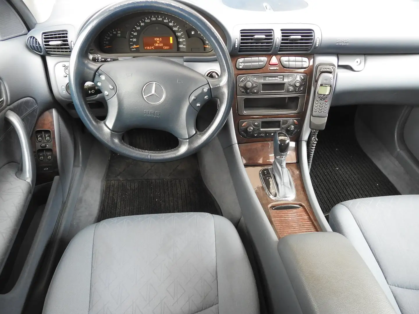 Mercedes-Benz C 220 CDI Elegance.AHK.Xenon.Automatik!135120km Silber - 2