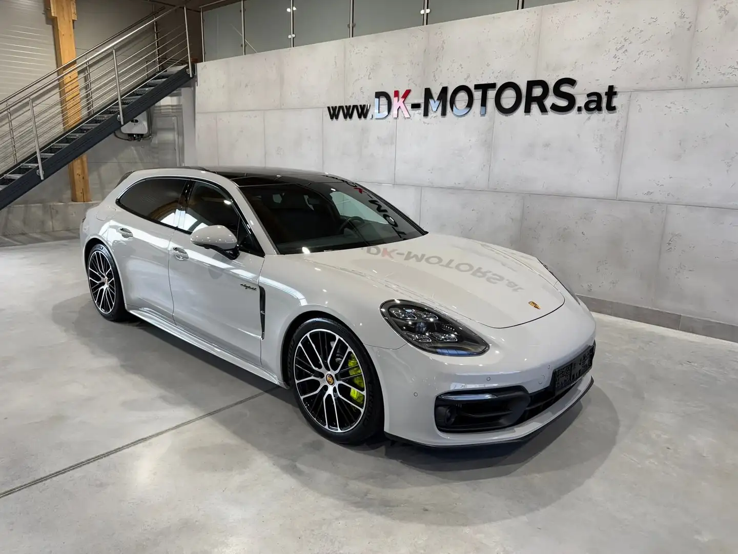 Porsche Panamera 4 S E-Hybrid PHEV Sport Turismo Aut. / Pano / ACC Grau - 2