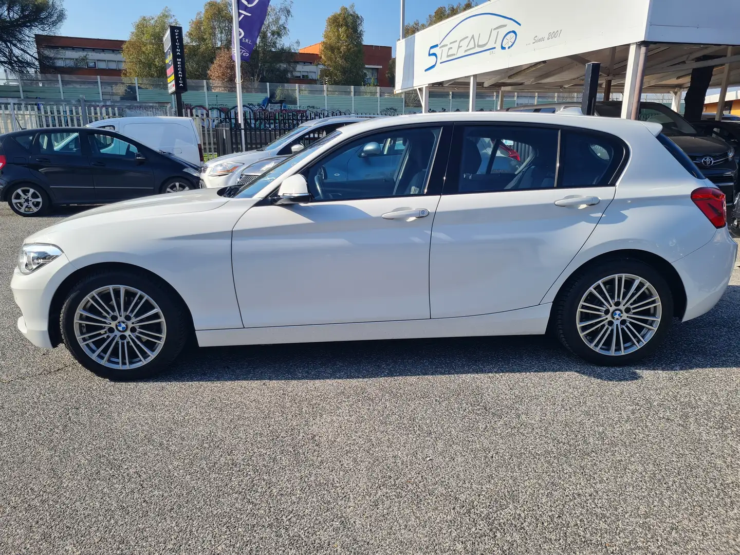BMW 118 d Urban 5p AUTOM *TAGLIANDI*NAVI* Bianco - 1