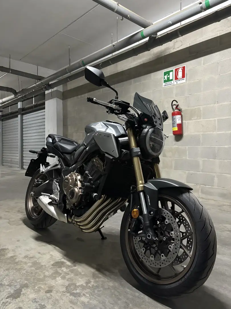 Honda CB 650 CB 650R - 1