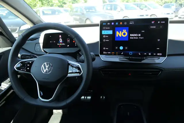 Volkswagen Id.3 view 9