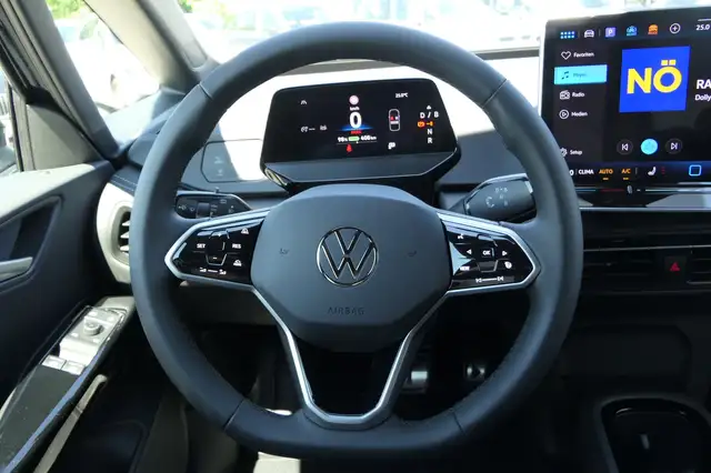 Volkswagen Id.3 view 8