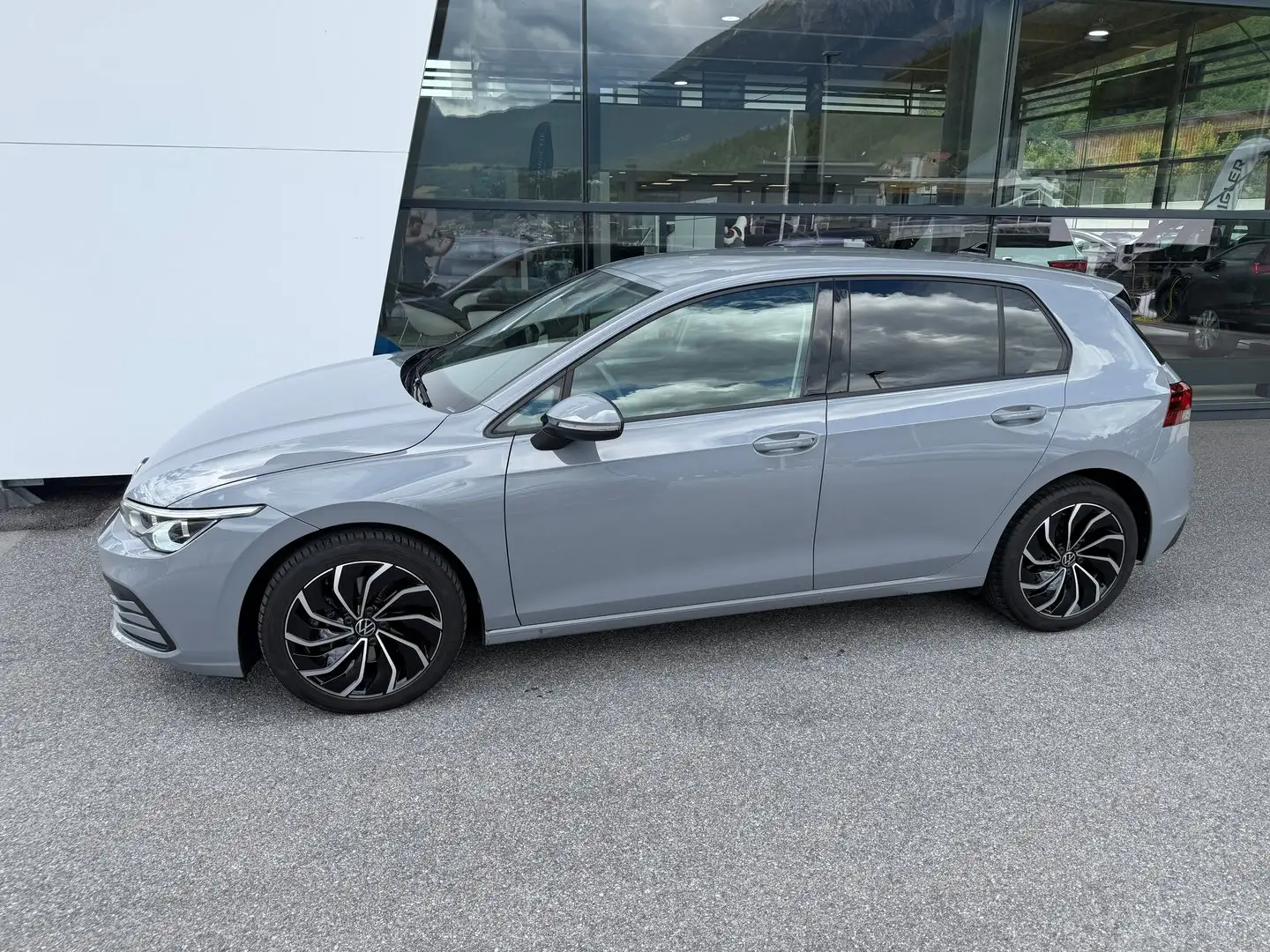 Volkswagen Golf Life TDI Grau - 2