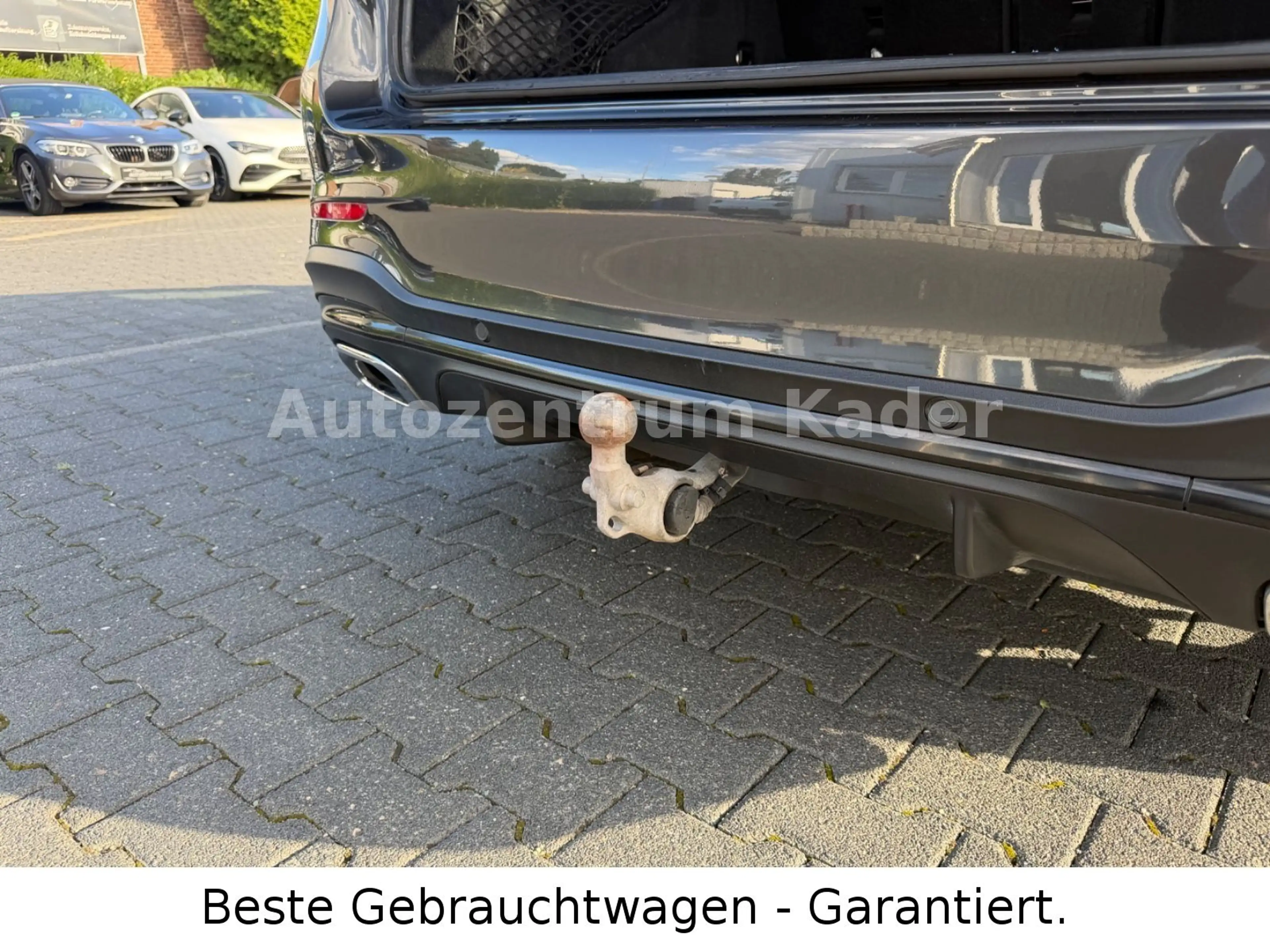 Mercedes-Benz GLC 400 d 4Matic*Pano*AHK*AMG Line*DESIGNO*Stand — photo 12