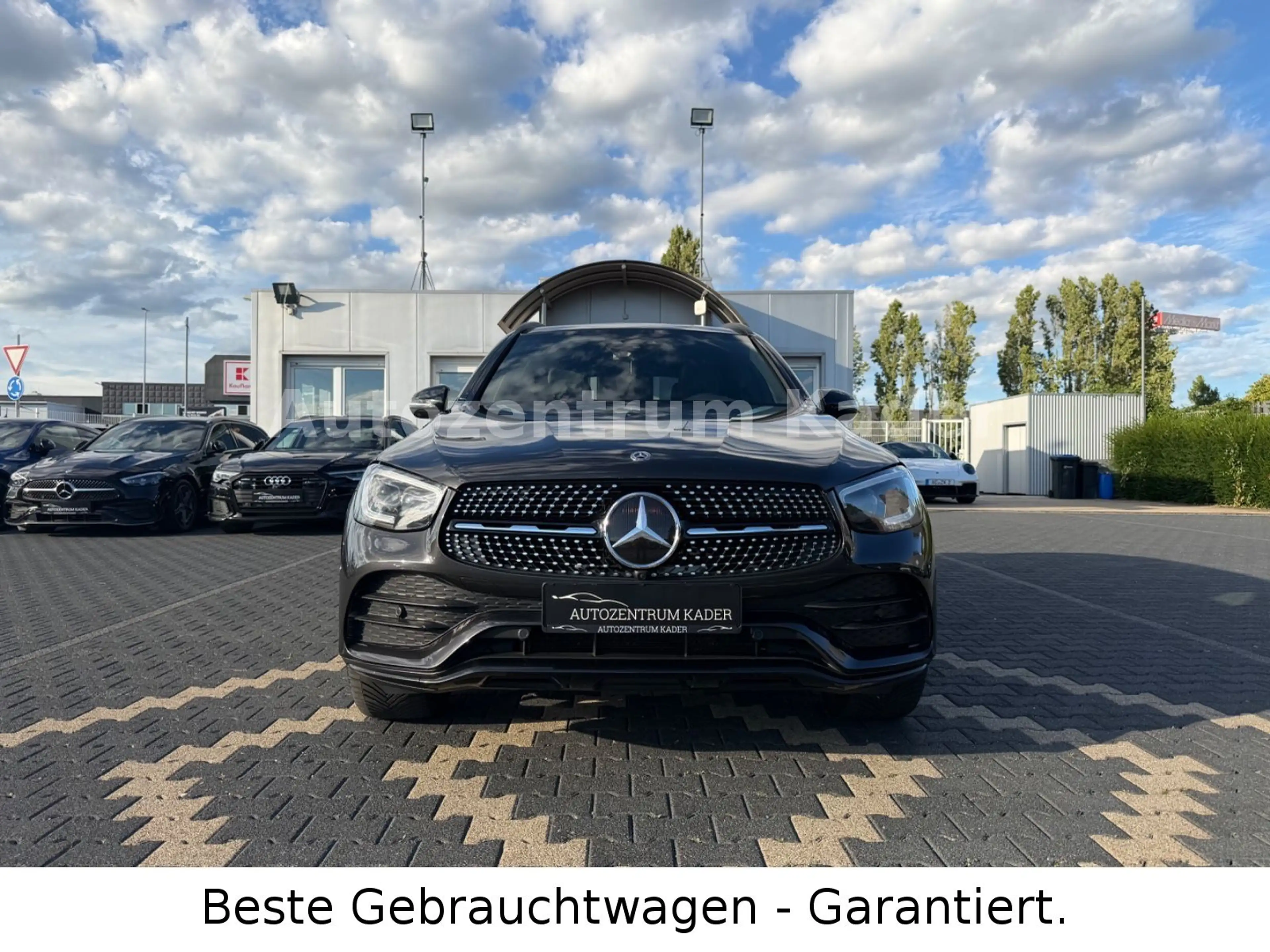 Mercedes-Benz GLC 400 d 4Matic*Pano*AHK*AMG Line*DESIGNO*Stand