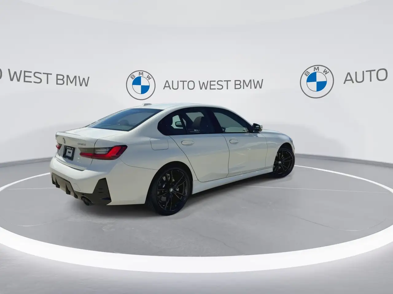 BMW 3 Series photo BMW 3 Series