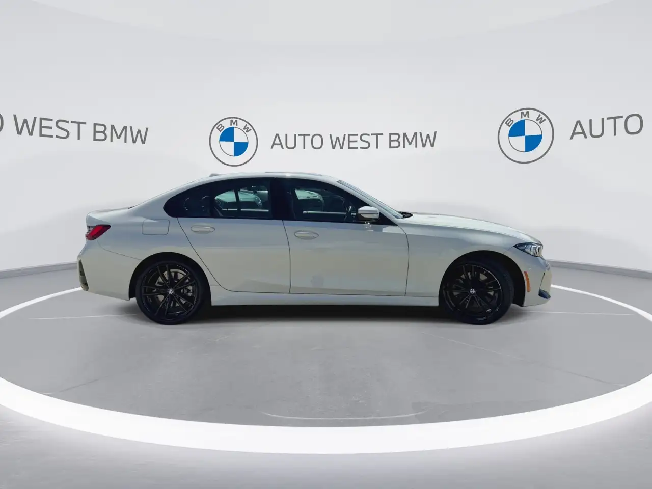 BMW 3 Series photo BMW 3 Series