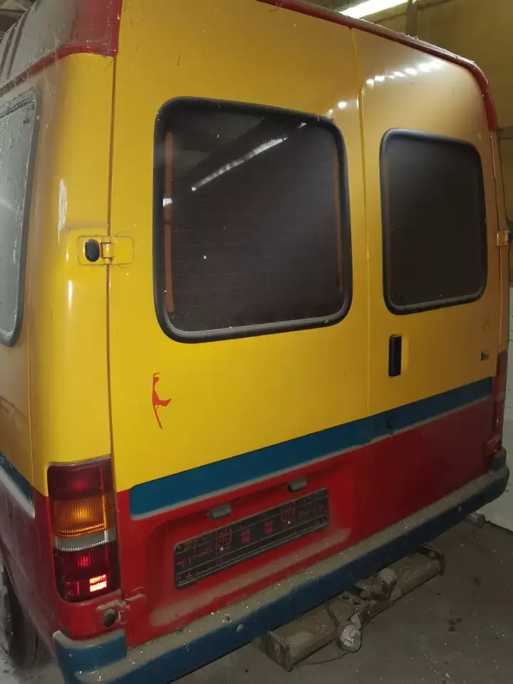 Ford Transit 100 9-Sitzer, foto 8