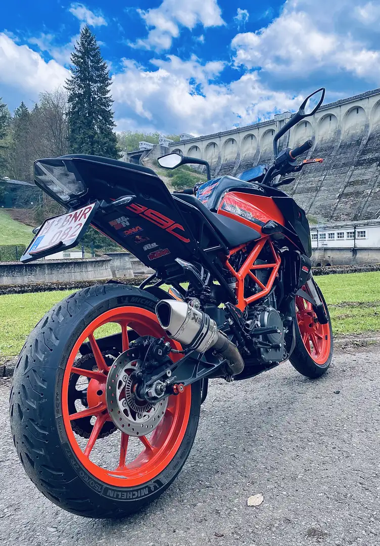 KTM 390 Duke - 1