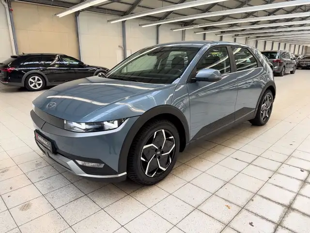 Hyundai IONIQ 5 view 3