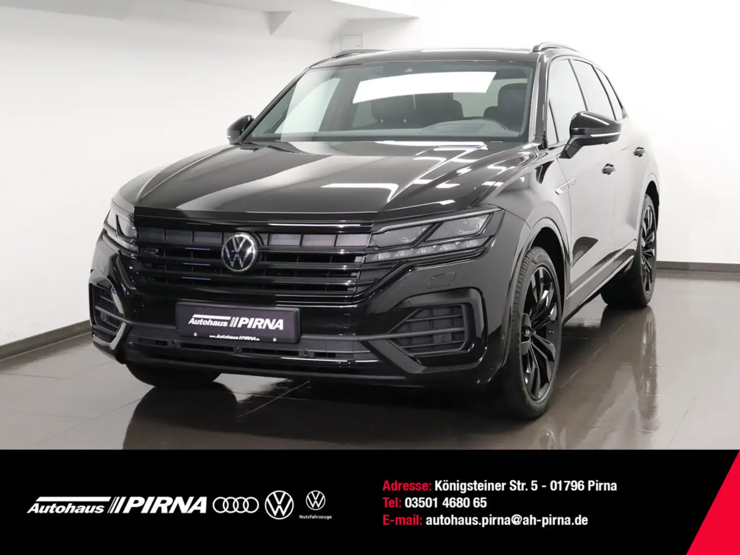 Volkswagen Touareg 3.0 V6 R-Line 4Motion Matrix Panorama Nero - 1