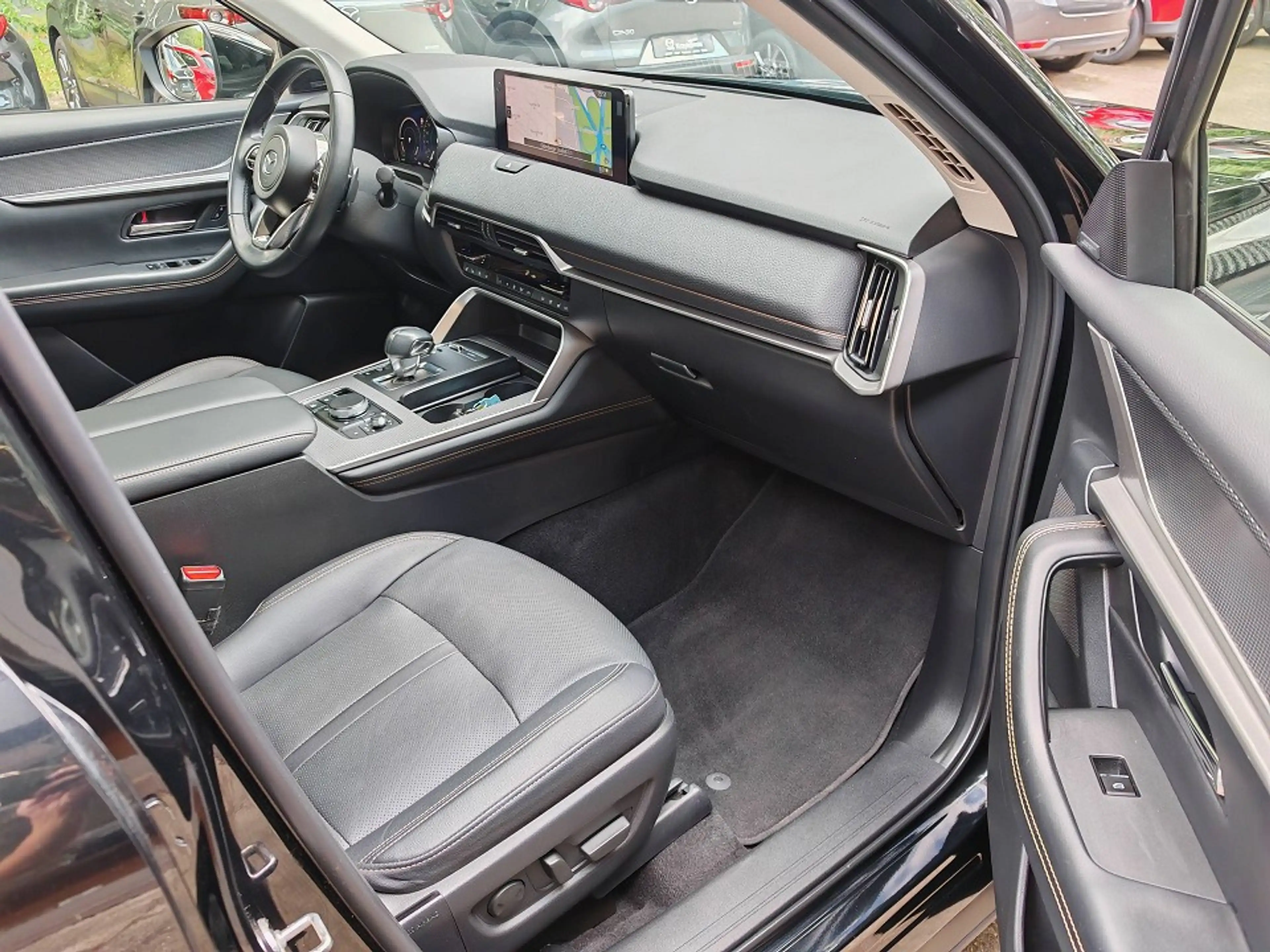 Mazda CX-60 2.5L e-Skyactiv PHEV — photo 4