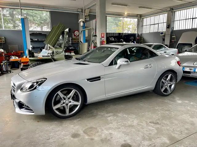 Mercedes-Benz SLC 200 SLC - R172 2016 Premium AMG - 45.000 KM