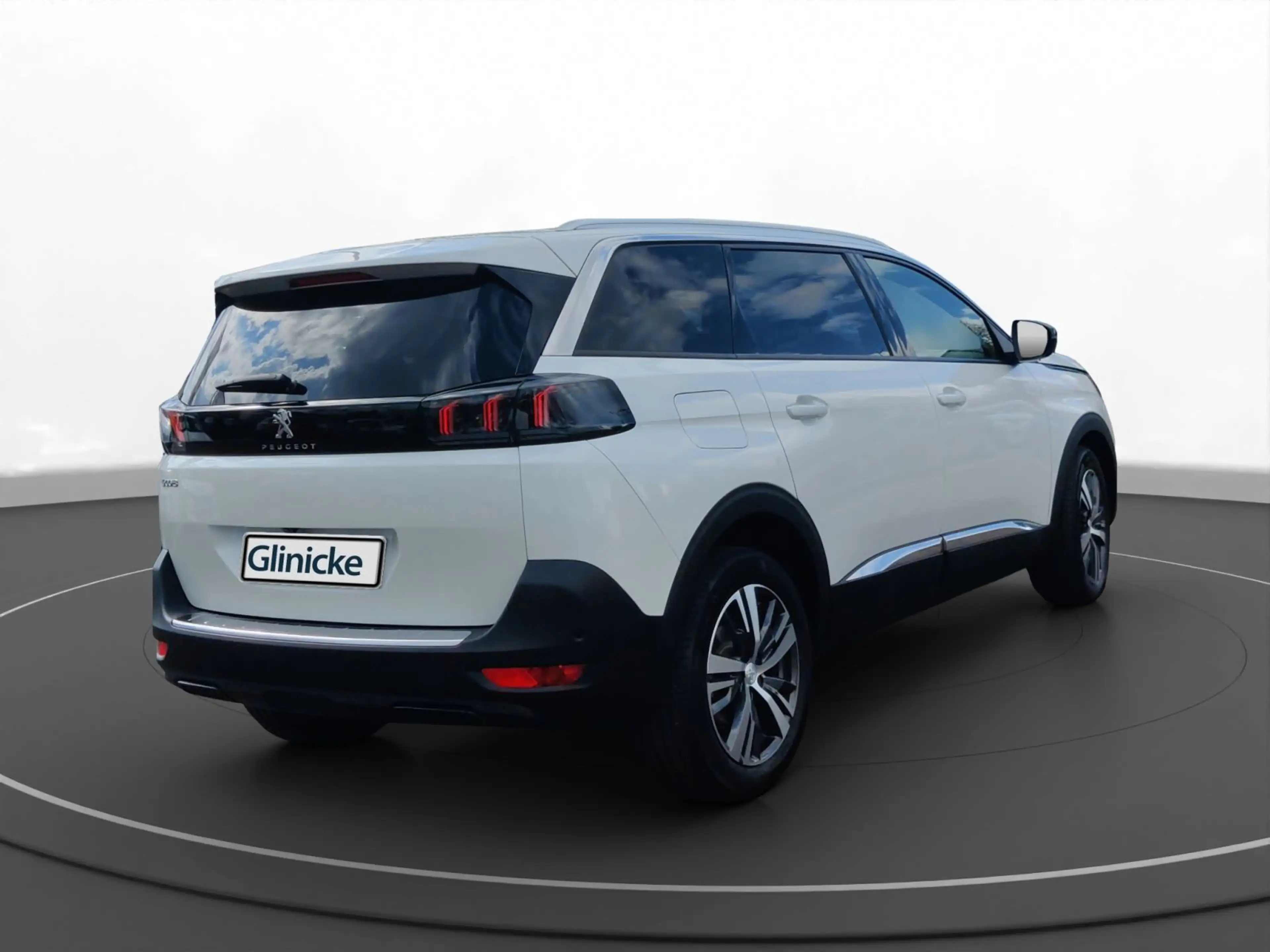 Peugeot 5008 Allure Pack PureTech 130 7-Sitzer Kamera 30 — photo 18