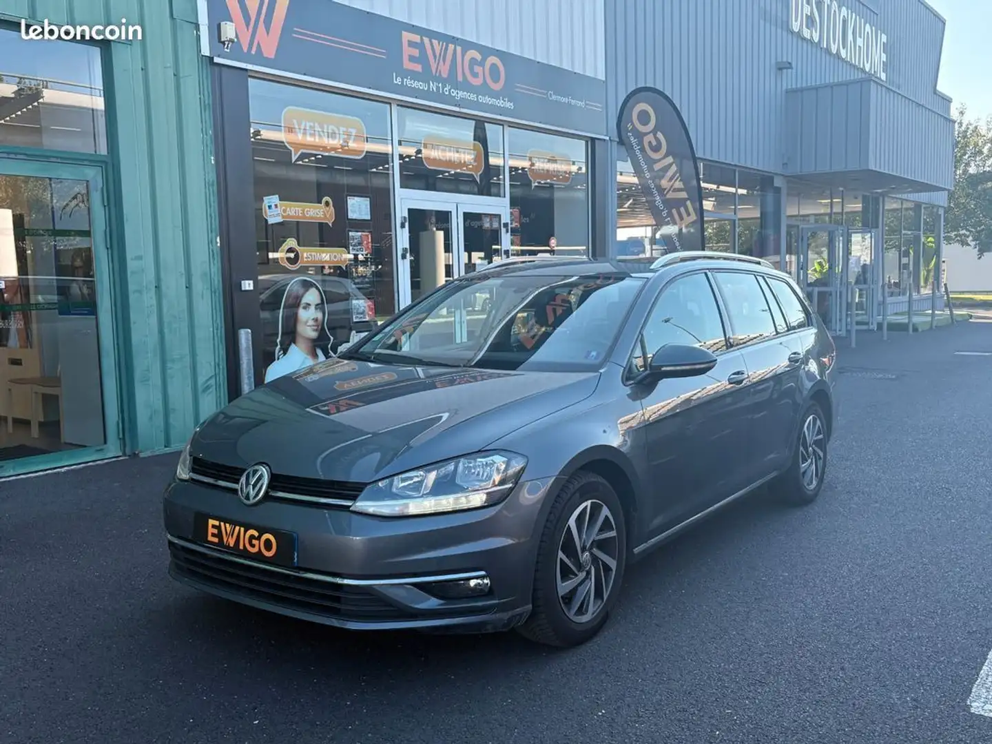 Volkswagen Golf 1.4 tsi 125ch sound dsg bva entretien complet Gris - 1