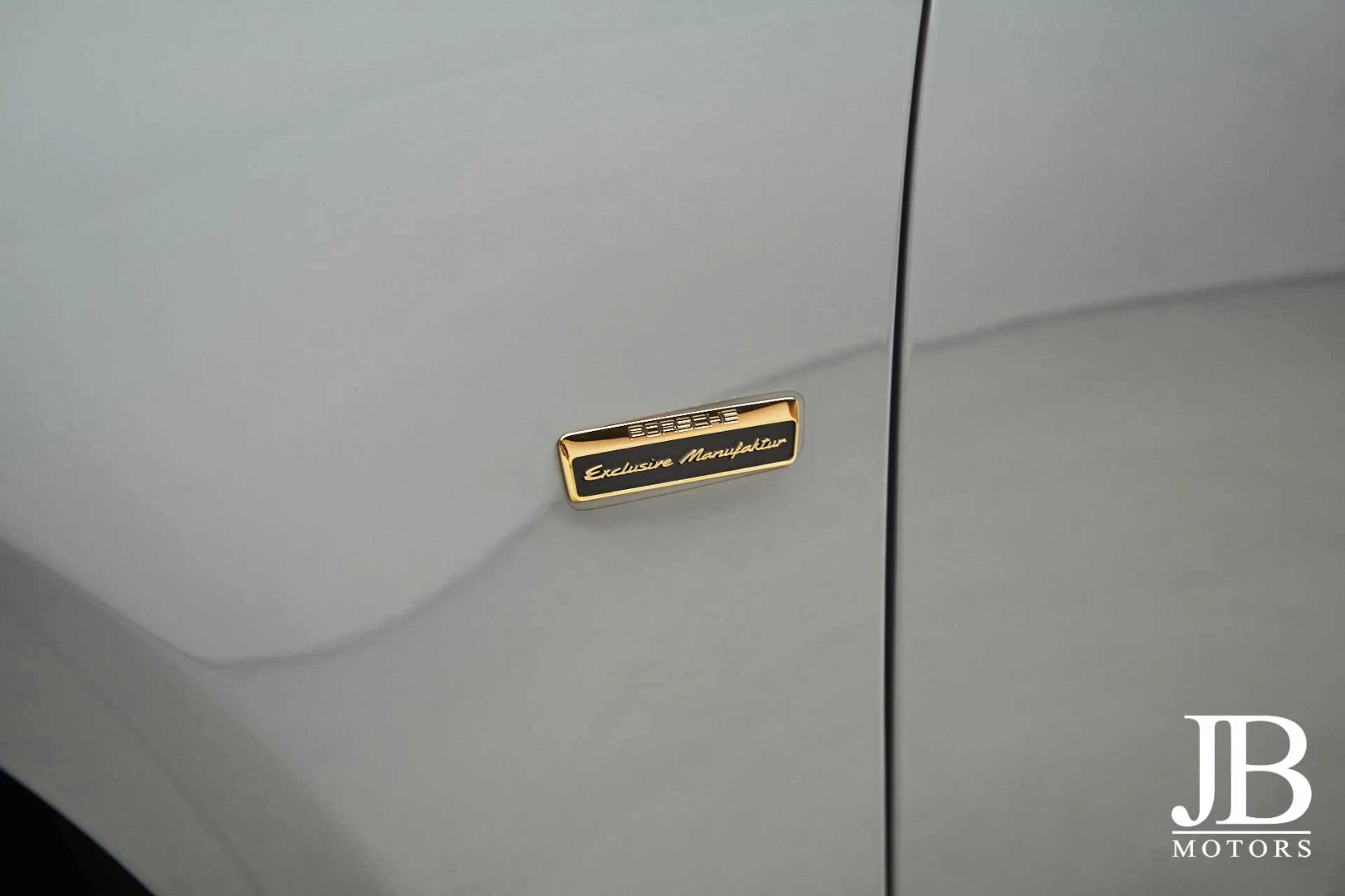 Porsche 992 Sport Classic Burmester Lift Cognac 360° LED — photo 9