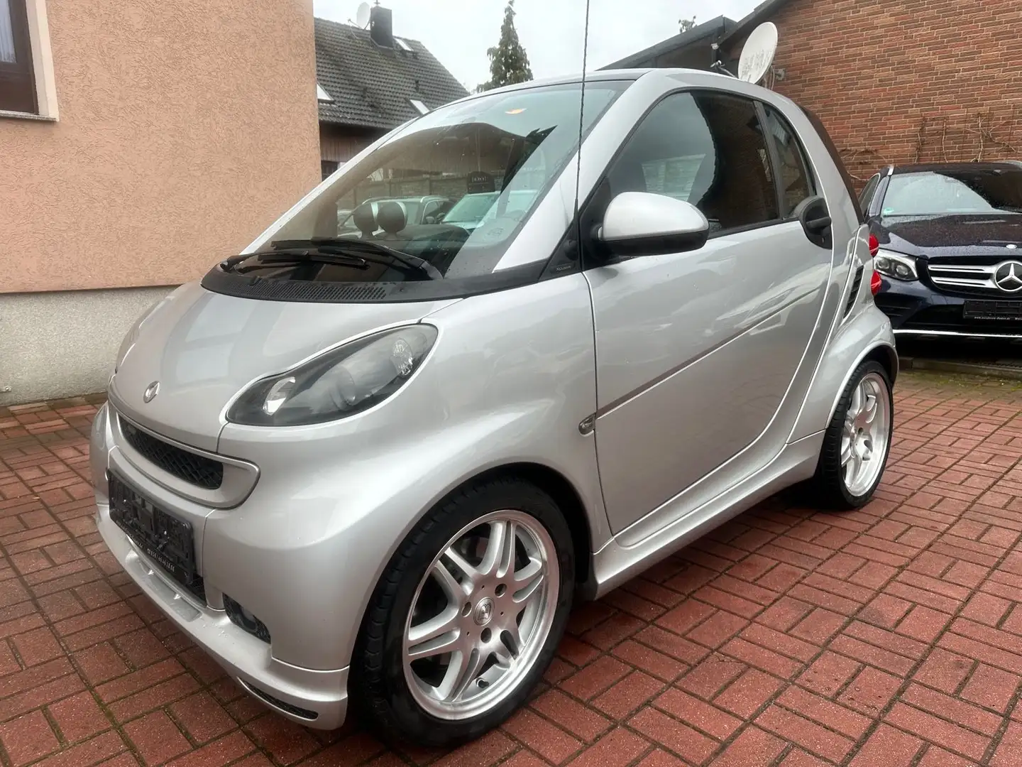 smart forTwo coupe BRABUS EXCLUSIVE LEDER+2.HD Silber - 1