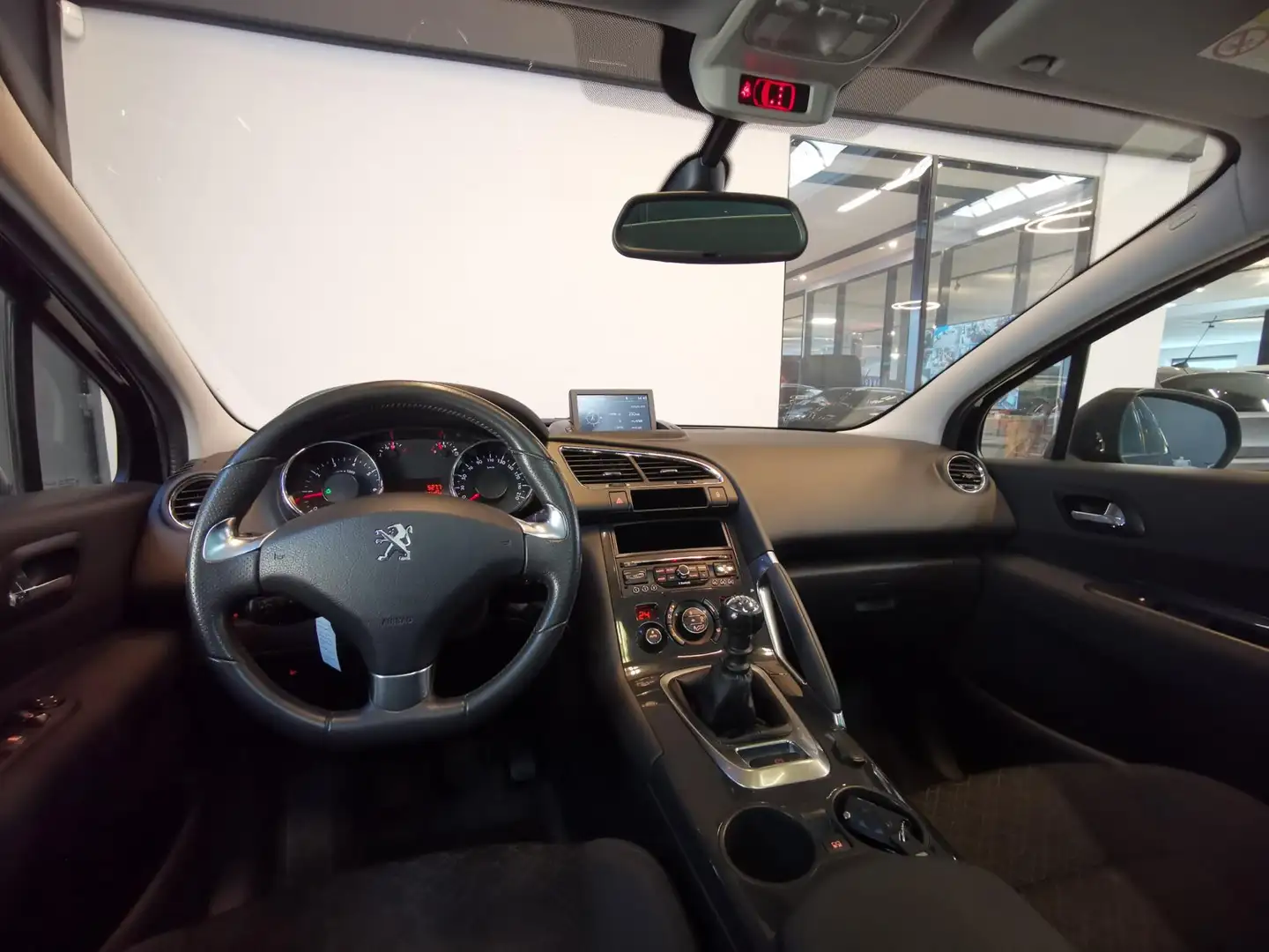 Peugeot 3008 1.6 THP Style | NAVI | GLAZEN-DAK | AIRCO | CRUISE Zwart - 2