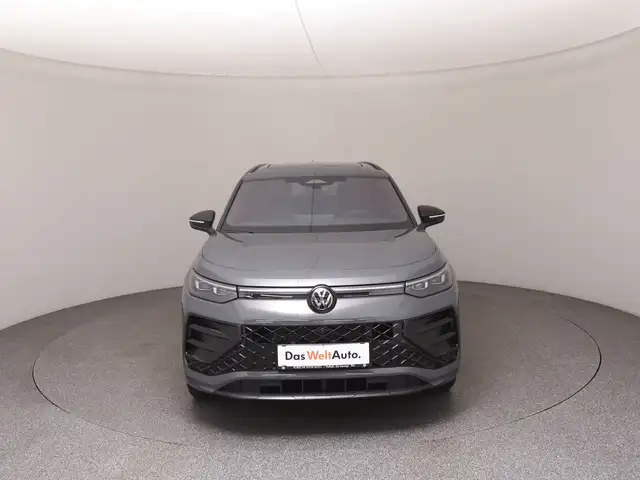 Volkswagen Tayron view 3