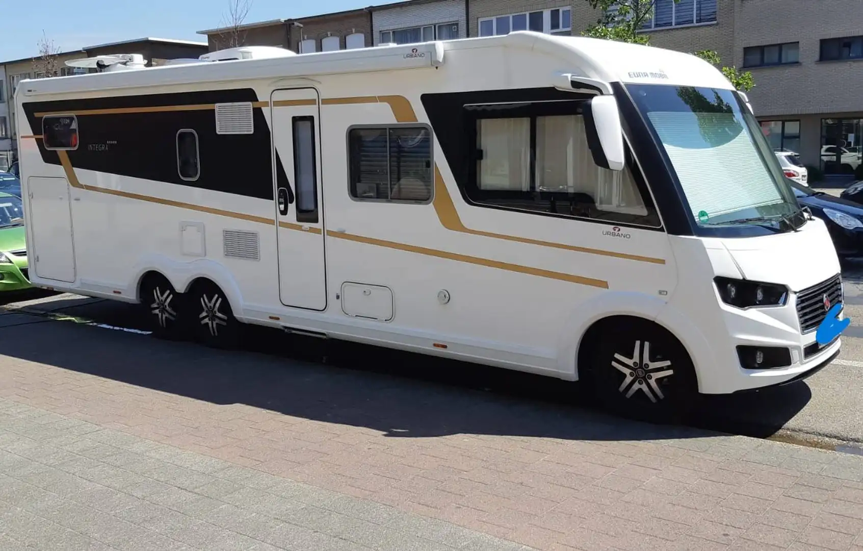 Caravans-Wohnm Euramobil 890 EB Weiß - 1