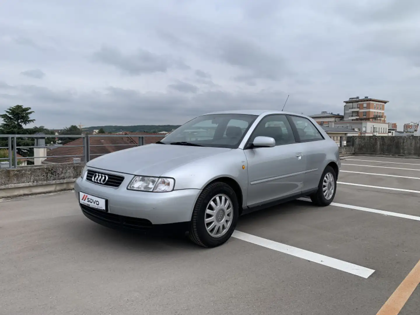 Audi A3 1.8 125CH AMBIENTE BVA 3P Сірий - 1