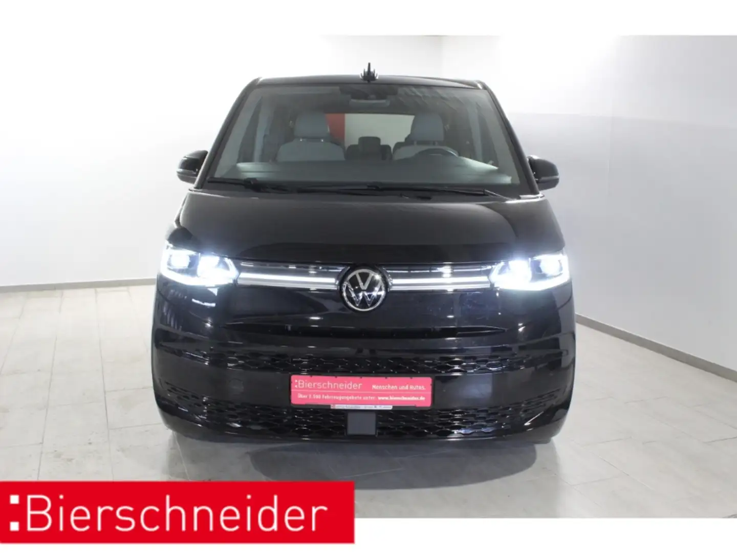 Volkswagen T7 Multivan 2.0 TSI DSG Style LU 18 AHK PANO H/K Schwarz - 2
