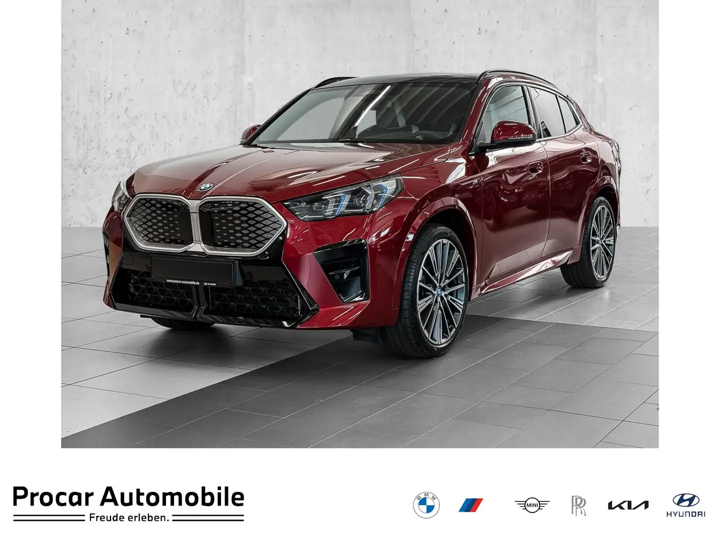 BMW iX2 xDrive30 MSport + Pano + H/K + 20" Roşu - 1
