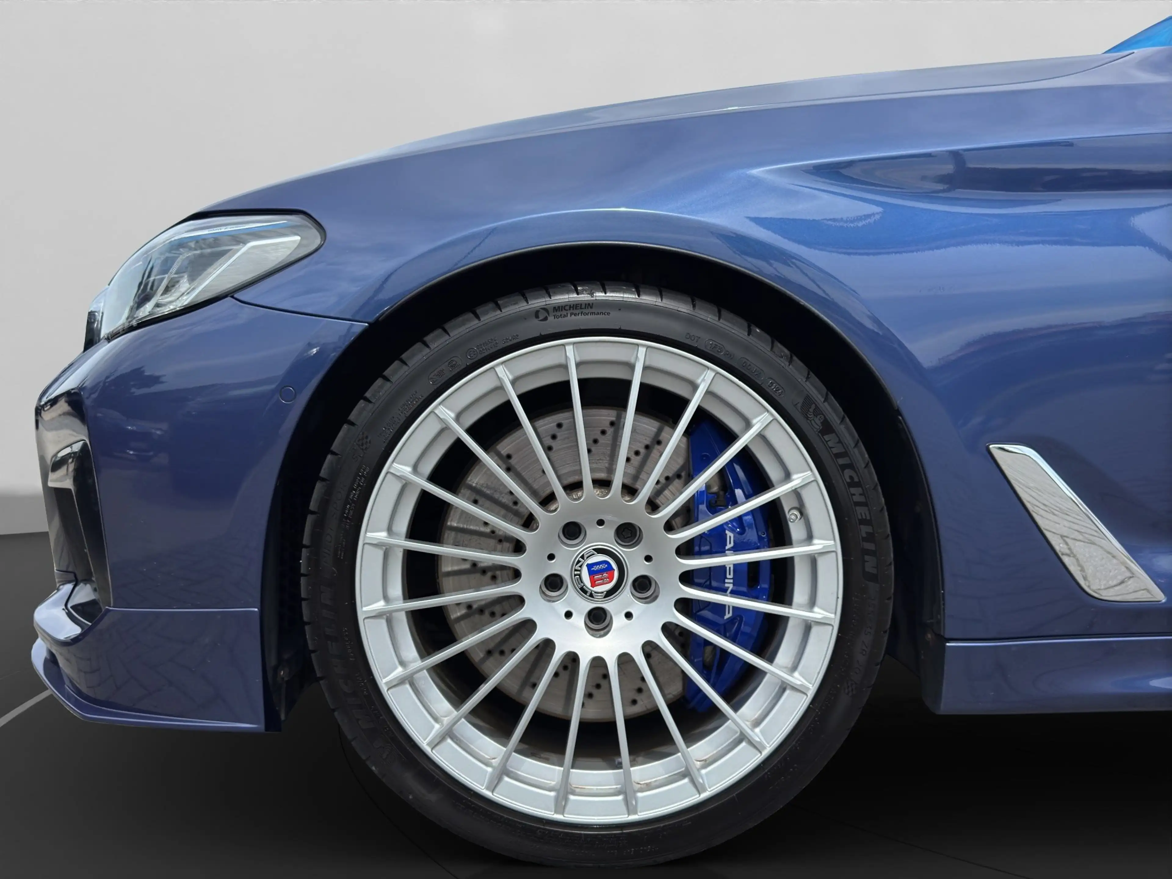 Alpina B5 Touring Allrad Standheizung Panoramadach Laserlich — photo 10