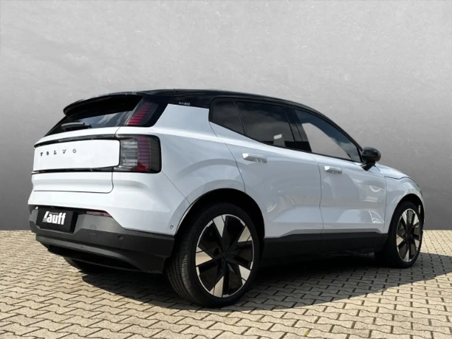 Volvo EX30 Twin Motor Performance AWD Ultra ACC PANO Modrá - 2