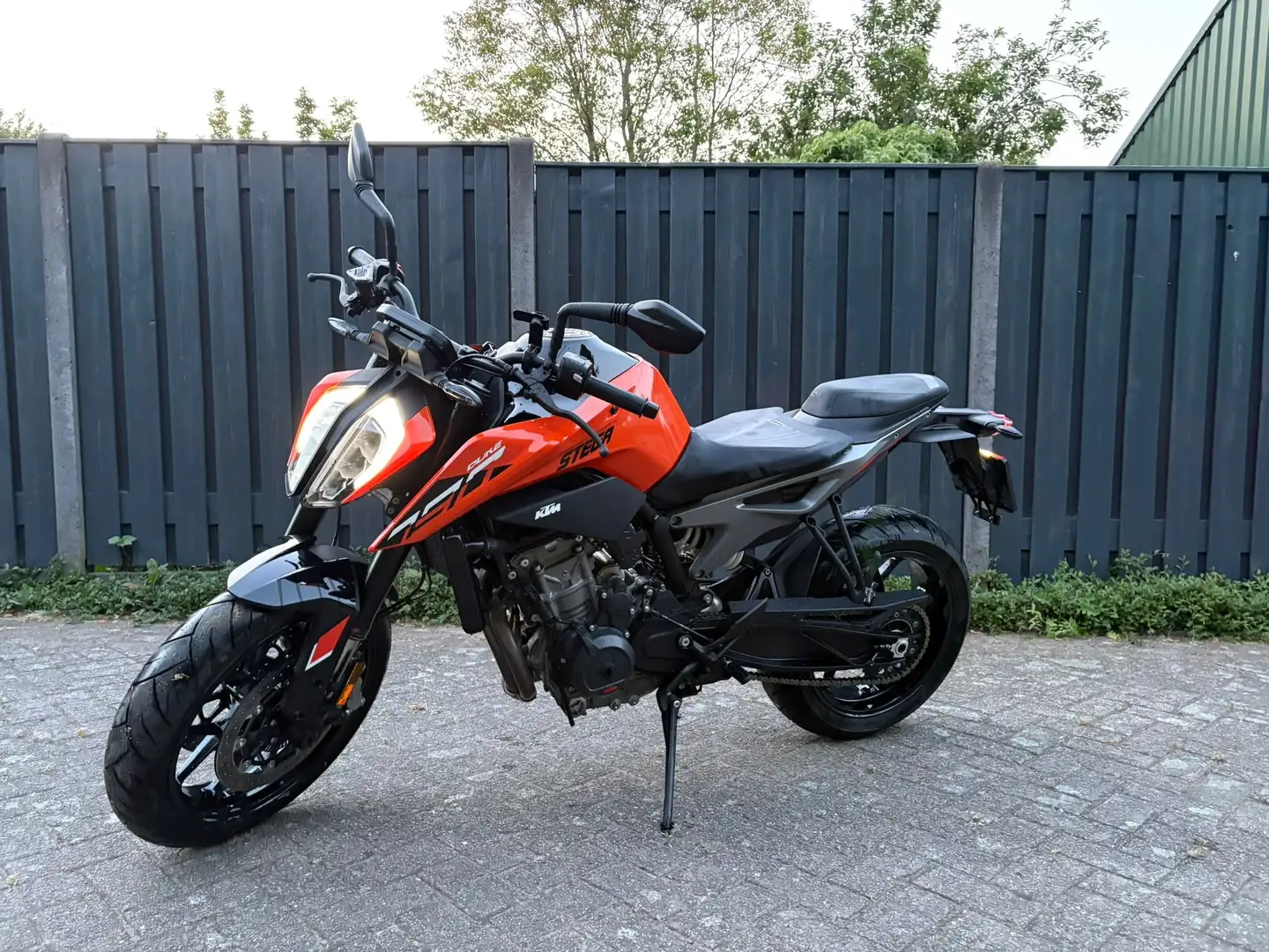 KTM 790 Duke Zwart - 2