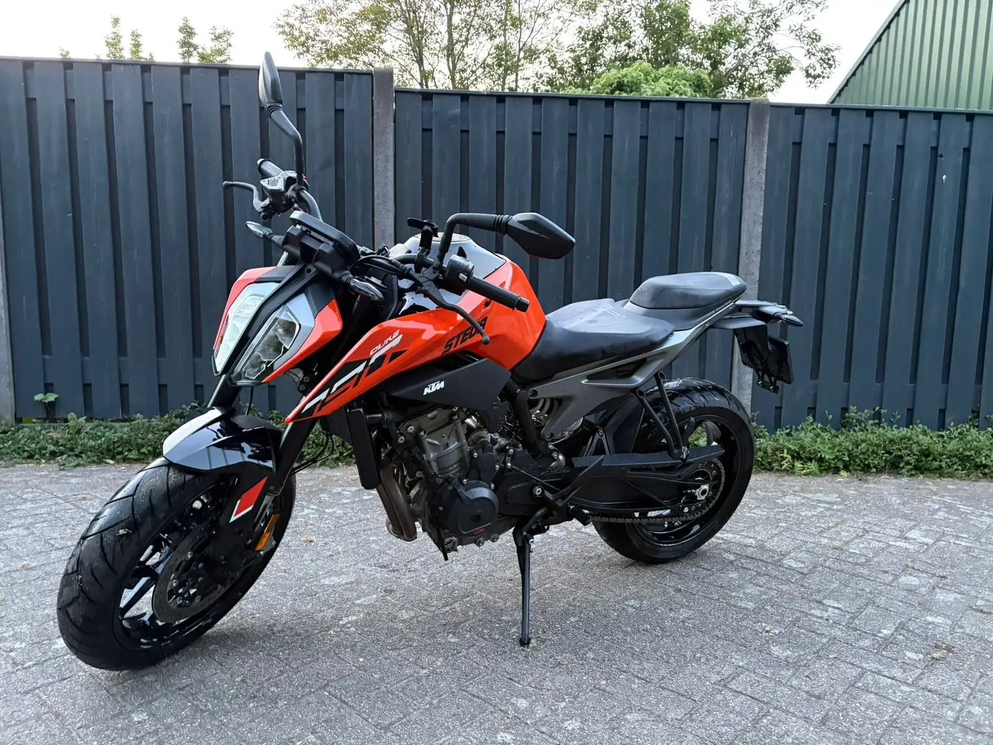 KTM 790 Duke Zwart - 1