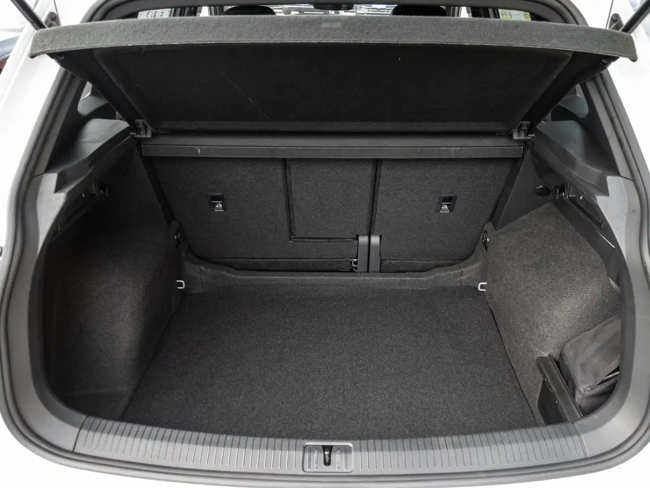 Volkswagen Tiguan 2.0 TDI DSG R-Line 16