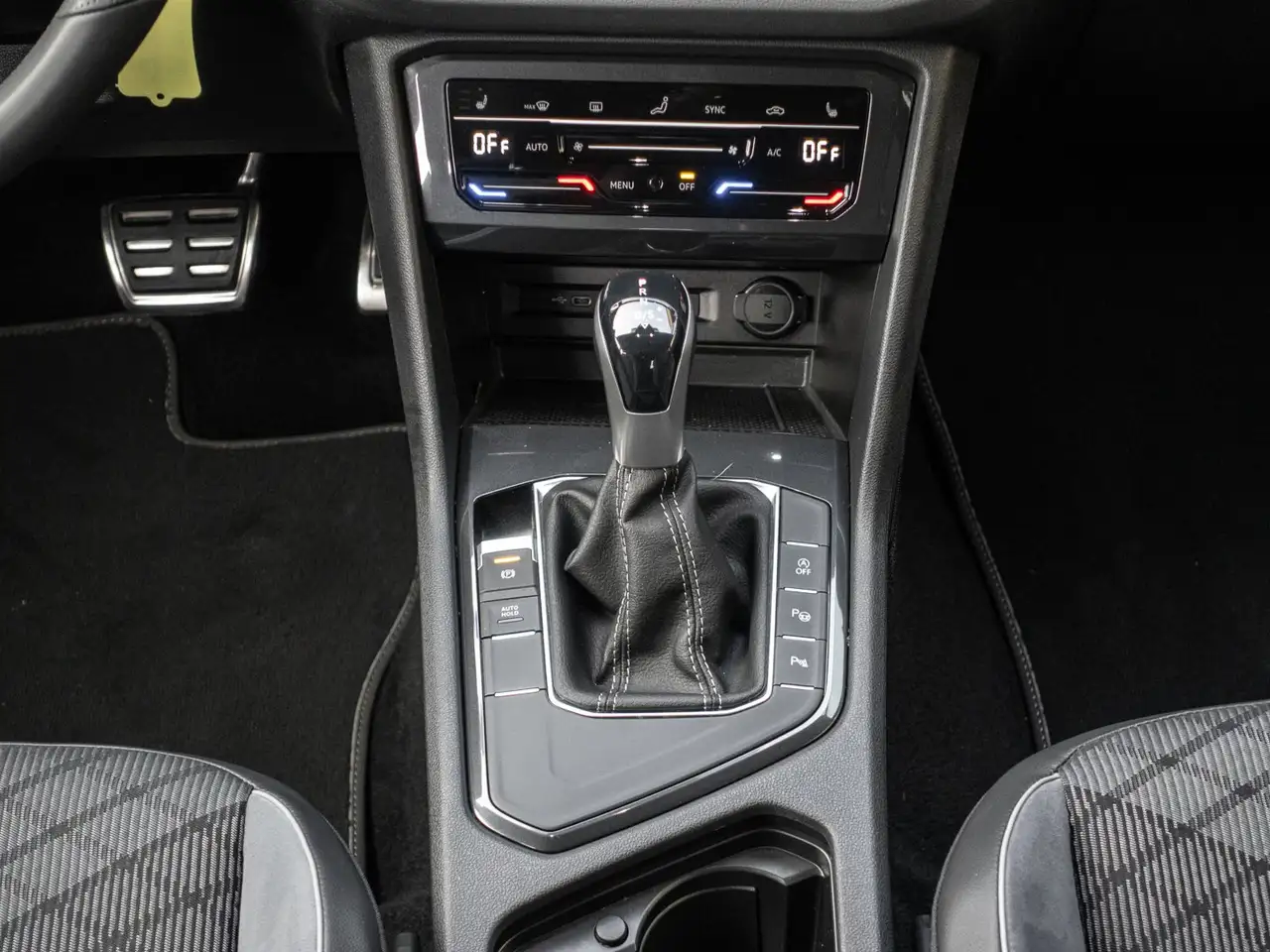 Volkswagen Tiguan 2.0 TDI DSG R-Line 13