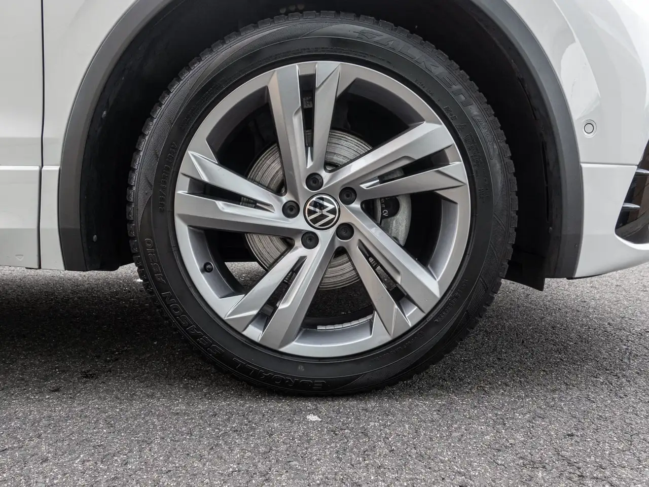 Volkswagen Tiguan 2.0 TDI DSG R-Line 7
