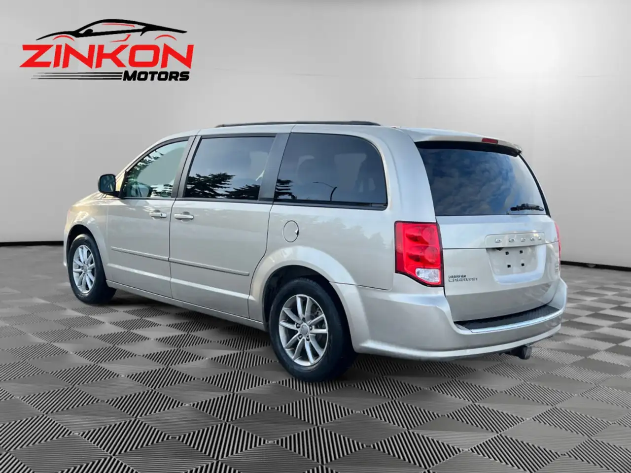 Dodge Grand Caravan снимка Dodge Grand Caravan
