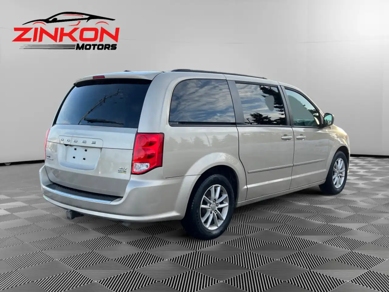 Dodge Grand Caravan снимка Dodge Grand Caravan