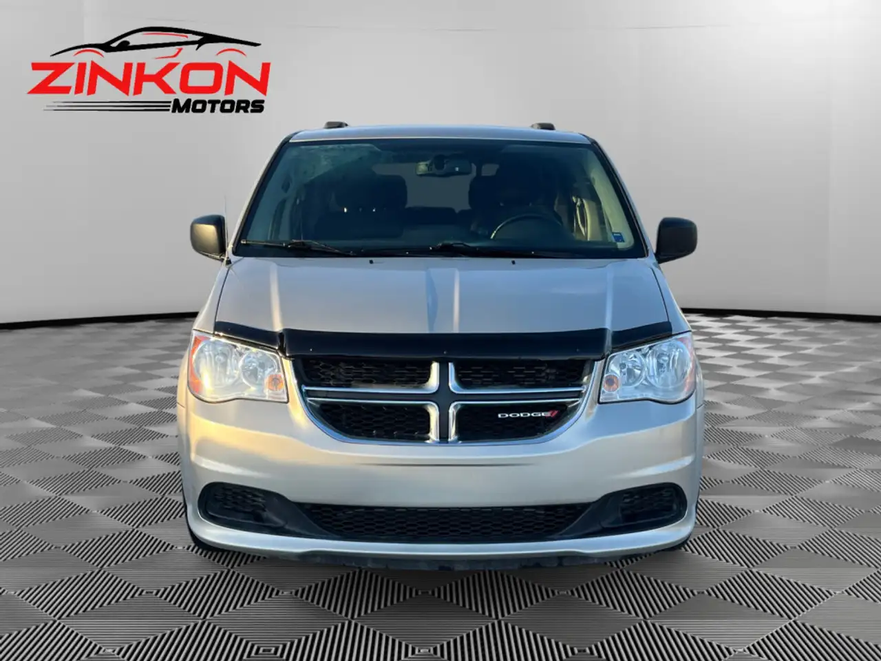 Dodge Grand Caravan снимка Dodge Grand Caravan