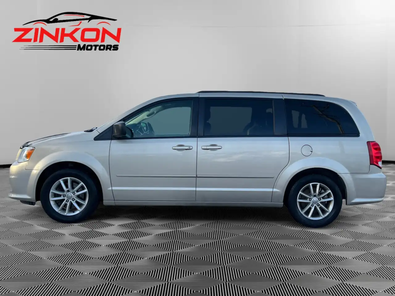 Dodge Grand Caravan снимка Dodge Grand Caravan