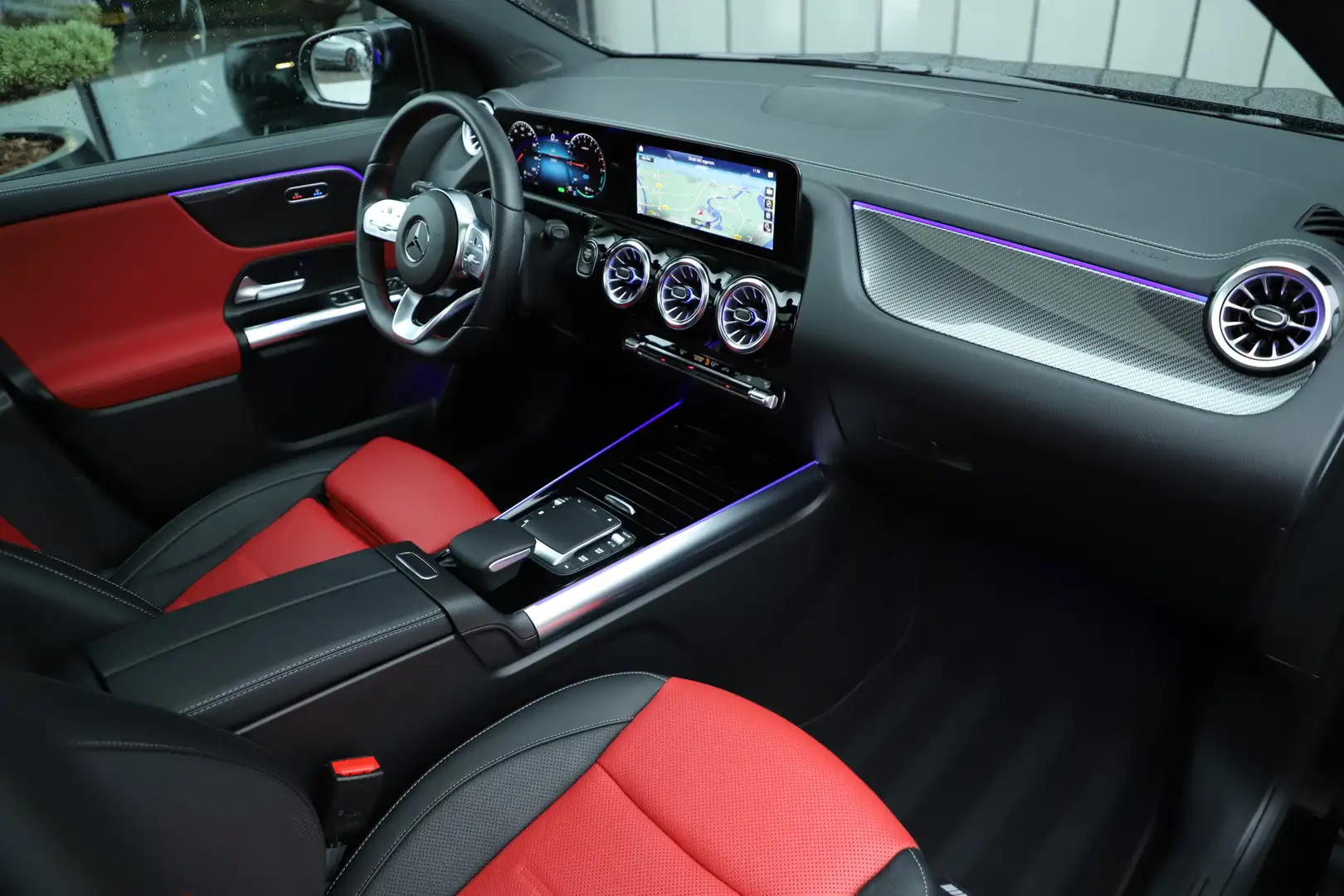 Mercedes-Benz GLA 250 e AMG | Aut8 | 218PK | Sfeerverlichting | Panorama Black - 2