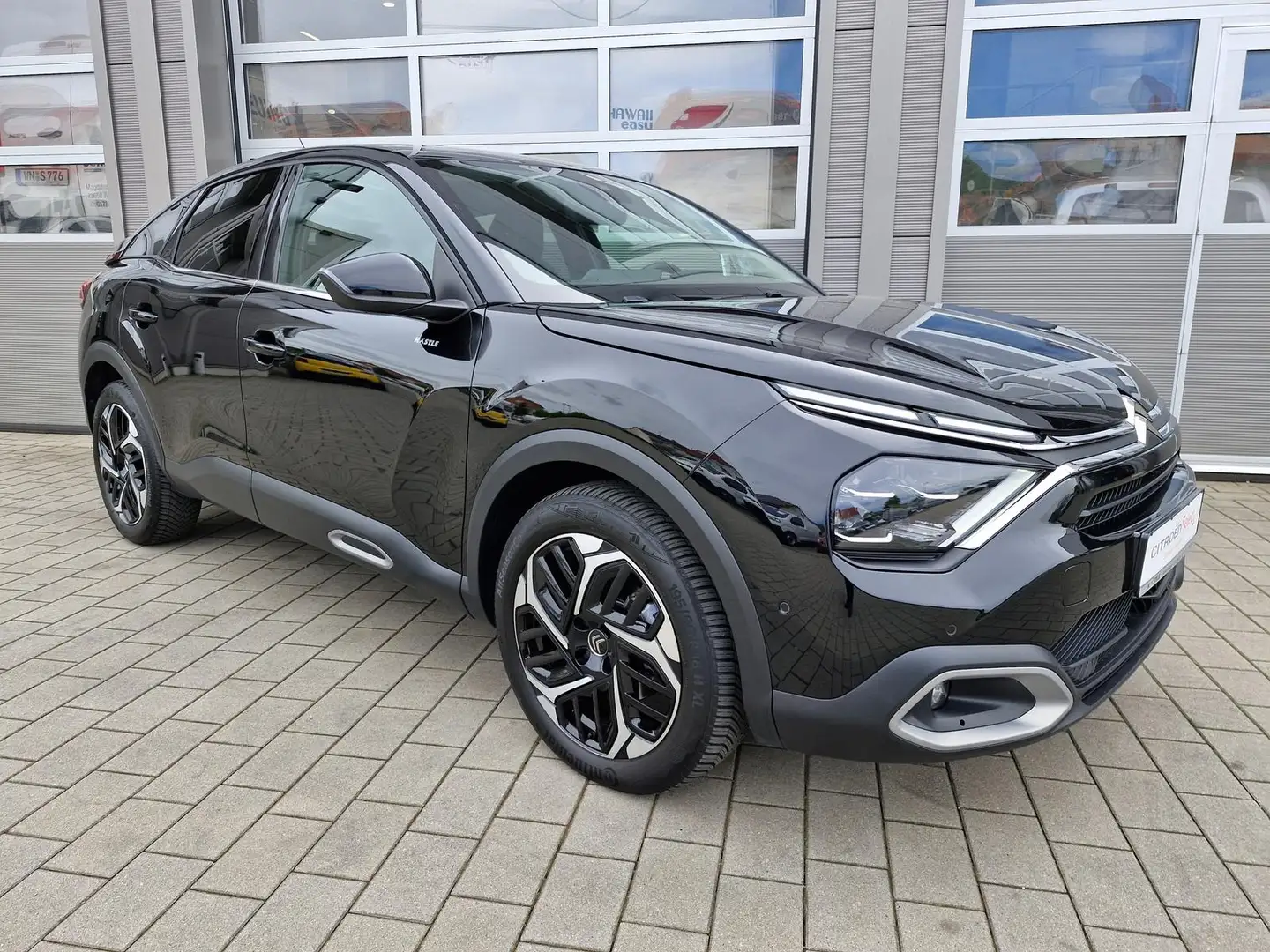 Citroen C4 Shine PT 130 EAT8 Massage*HUD*SHZ*Kamera*ACC*NAVI* Noir - 2
