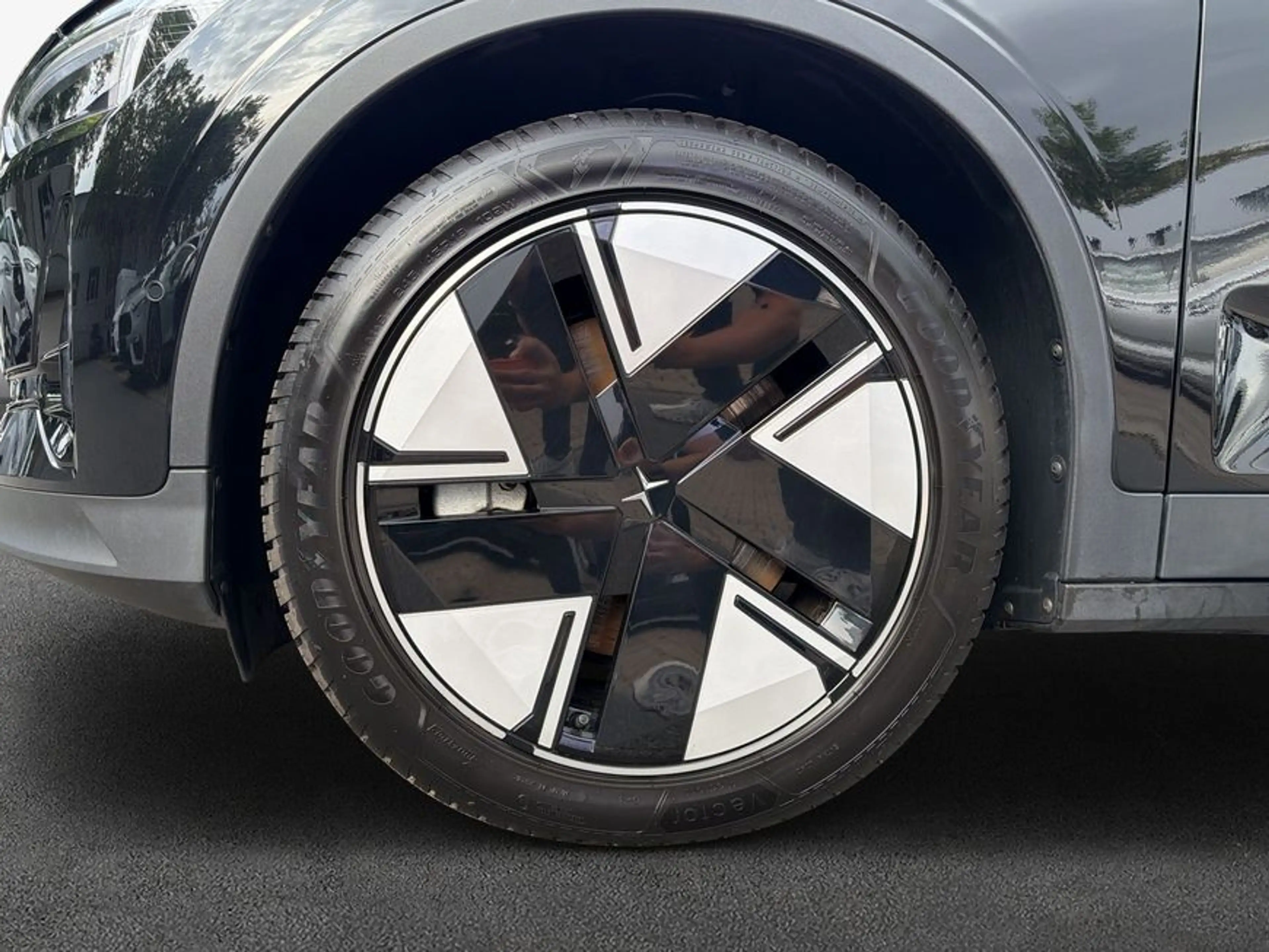 Polestar 2 Single Motor 82kWh Prime — photo 8
