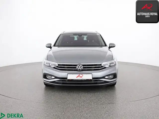 Volkswagen Passat view 8