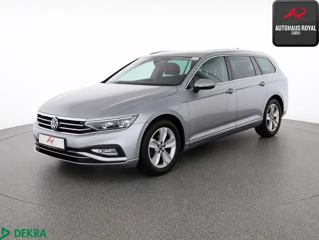 2023 Volkswagen Passat in Silver for sale