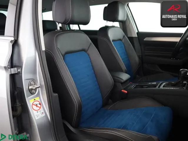 Volkswagen Passat view 11