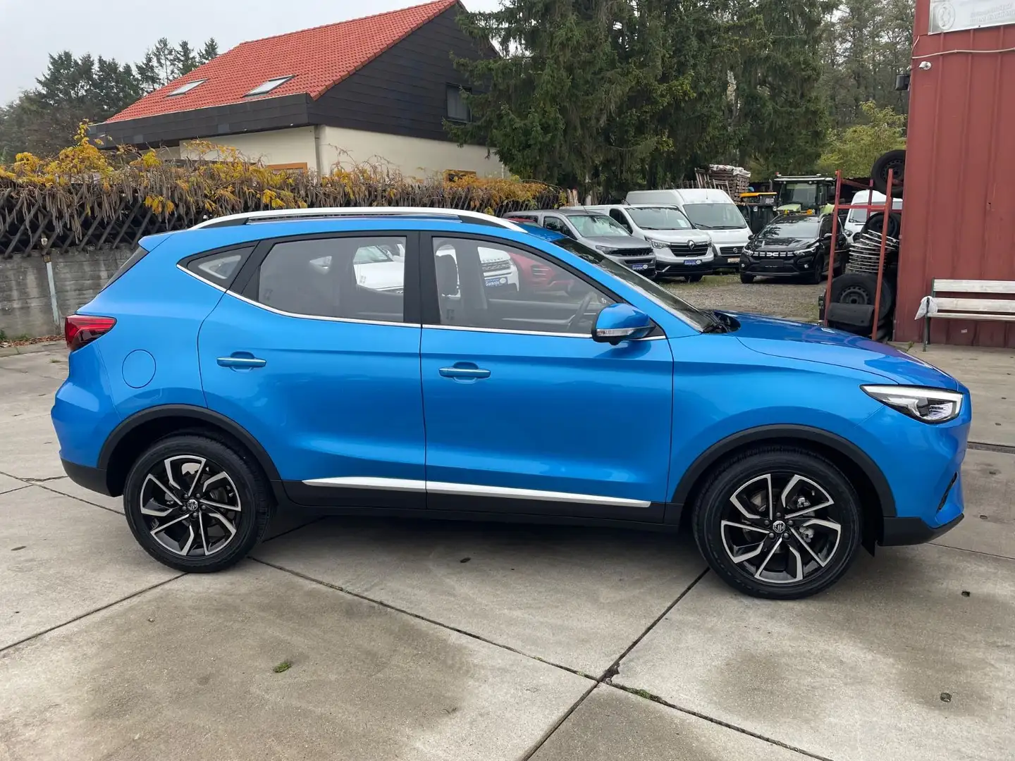 MG ZS Luxury 1,5 Navi/Klima/Leder/SitzHei/Kamera/LE Blau - 2