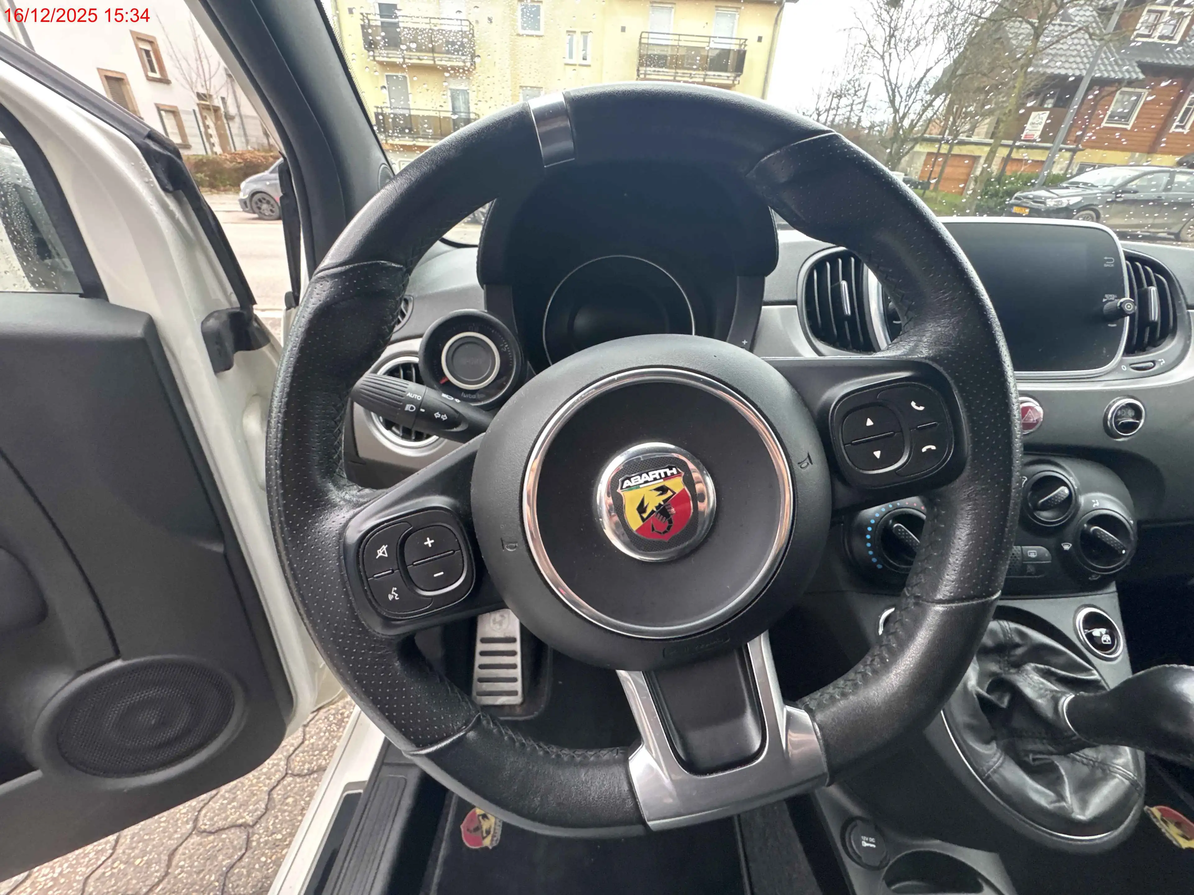 Abarth 595 — photo 14