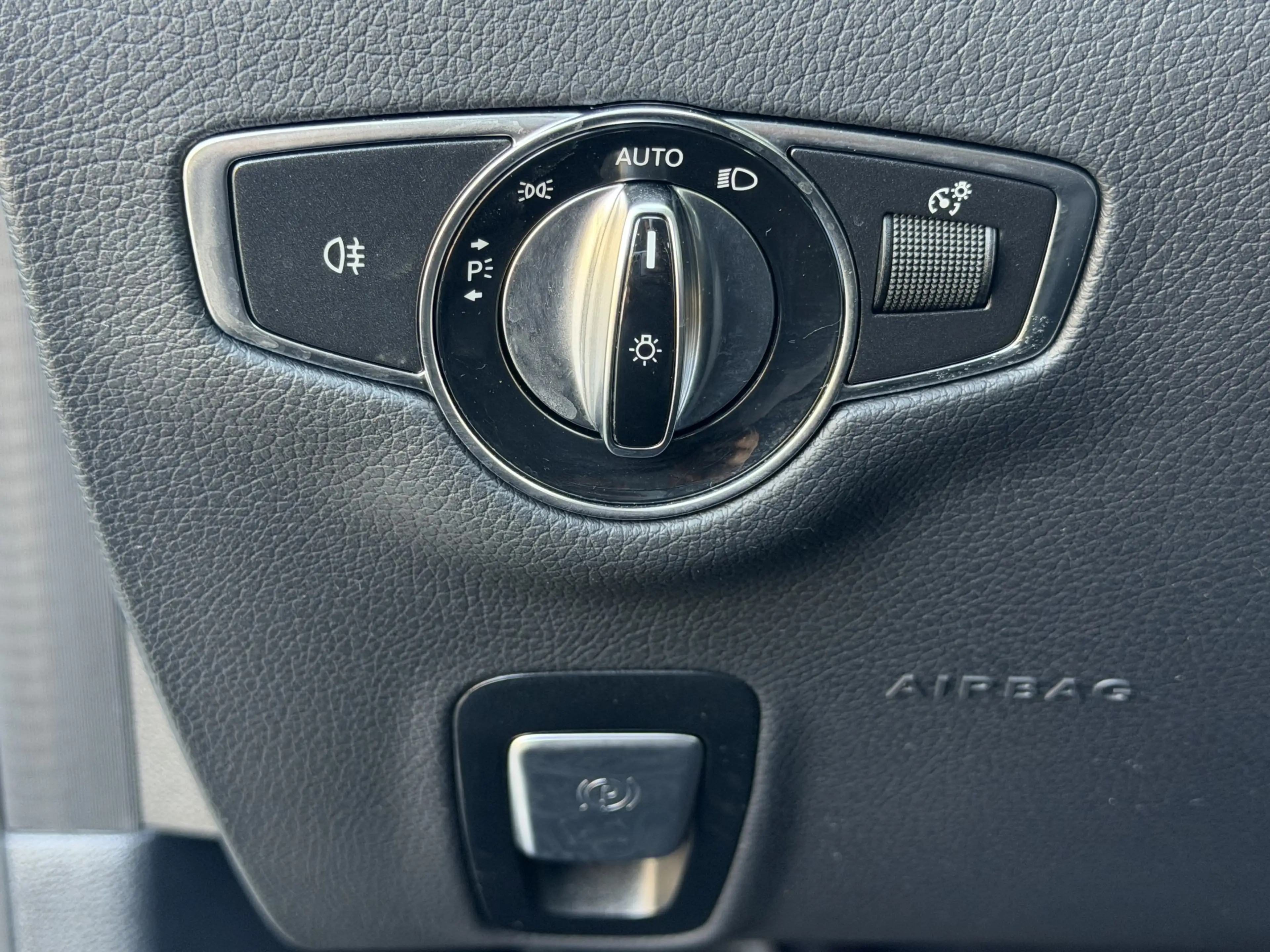 Mercedes-Benz CLS 220 d 9G-TRONIC Avantgarde | AHK | RFK — photo 14