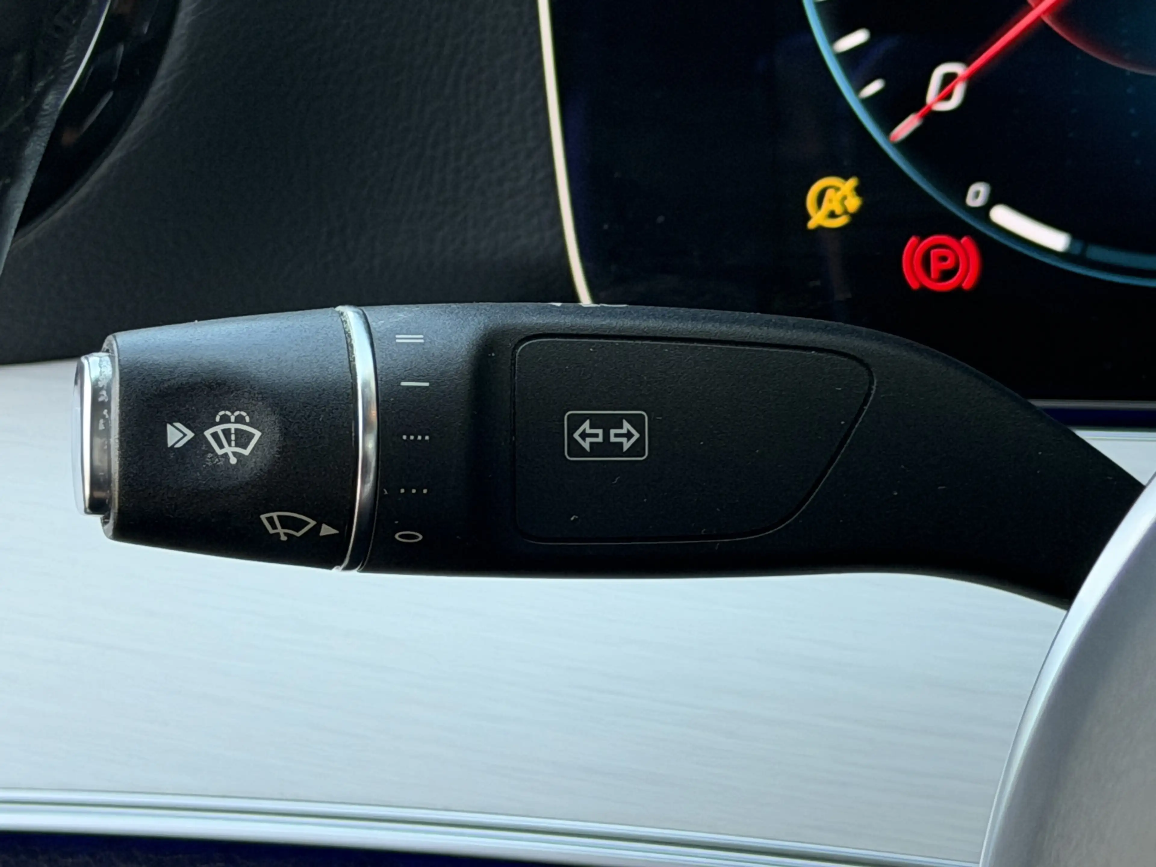 Mercedes-Benz CLS 220 d 9G-TRONIC Avantgarde | AHK | RFK — photo 12